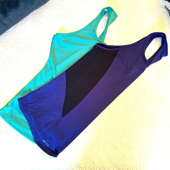 Two Nike Dri Fit Tank Top Workout Shirt Sleeveless Women's XL - Picture 2 of 15